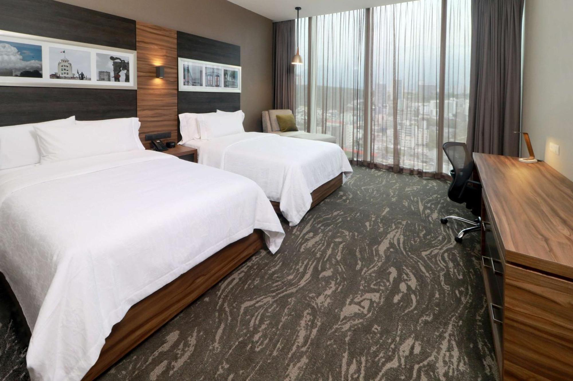 Hilton Garden Inn Monterrey Obispado Exterior foto